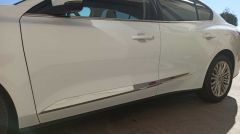 FOCUS IÇIN UYUMLU 2019+ KAPI ÇITASI PIANO BLACK