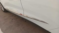 FOCUS IÇIN UYUMLU 2019+ KAPI ÇITASI PIANO BLACK