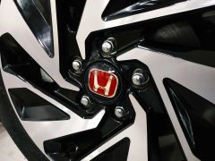 CIVIC FC5 2016-2020 IÇIN UYUMLU JANT GÖBEGI 'H' LOGOLU