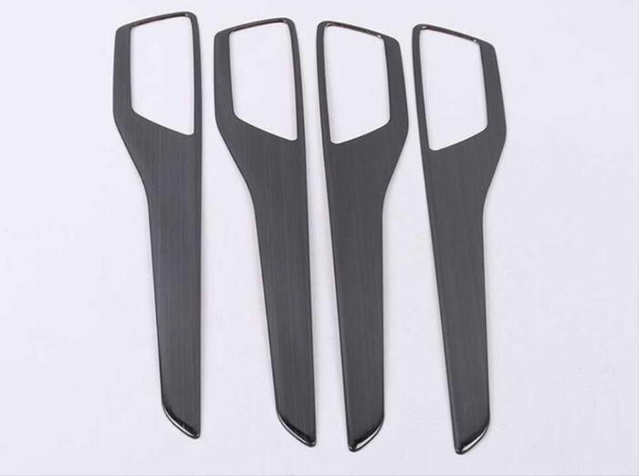 FOCUS IÇIN UYUMLU 2019+ KAPI DÖSEME KAPLAMA TITANYUM SIYAH