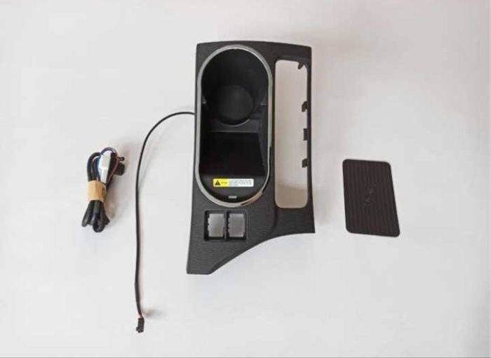 COROLLA 2013-2016  IÇIN UYUMLU TELEFON SARJI