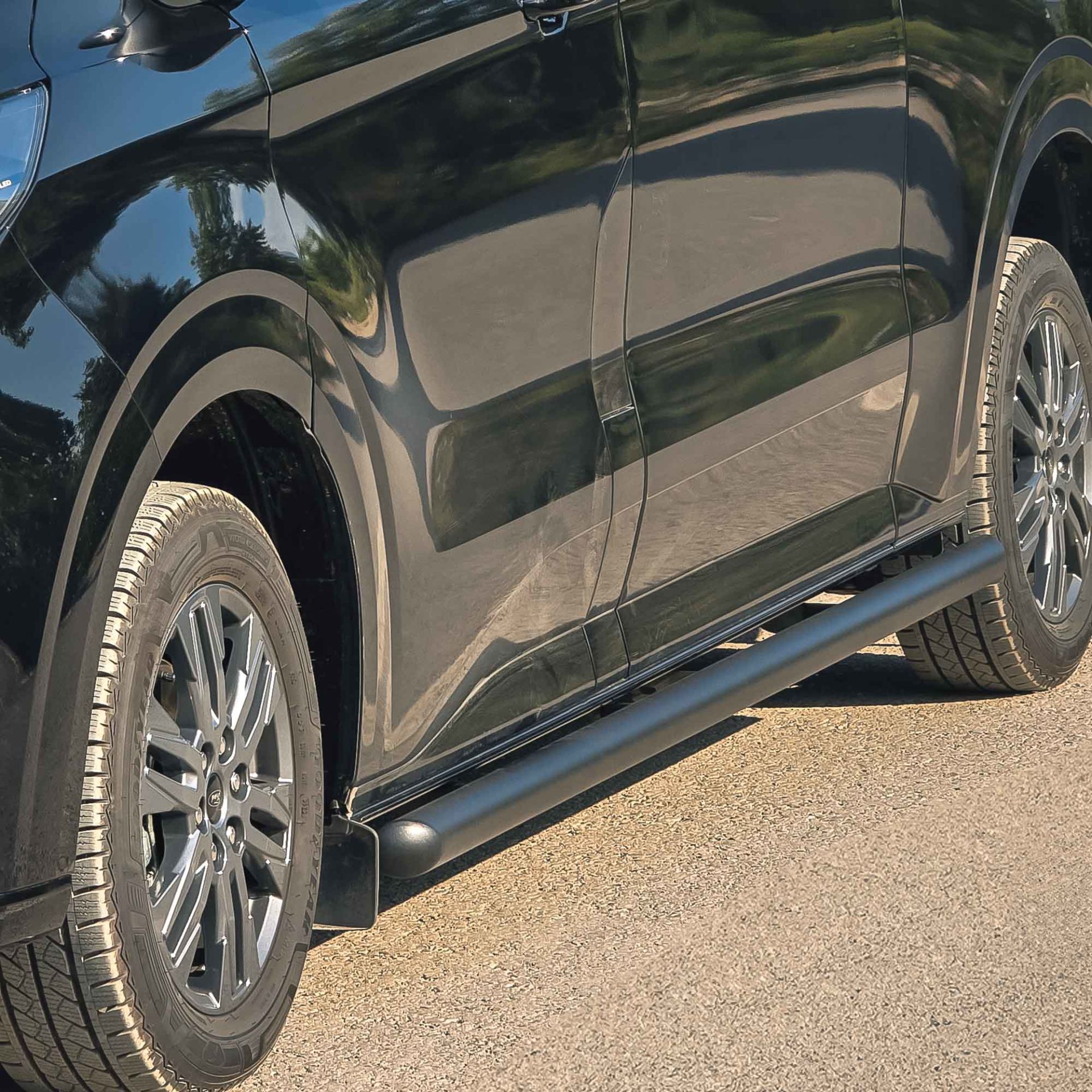 Ssangyong Musso  Grand Siyah  Boru Yan Koruma