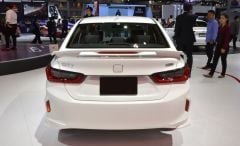 CITY 2020+ IÇIN UYUMLU  SPOILER  - PIANO BLACK (PARLAK SIYAH)