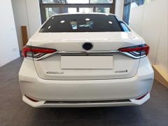 COROLLA 2019+ IÇIN UYUMLU ARKA TAMPON ALT ÇITASI PIANO BLACK