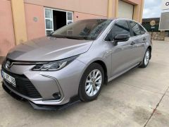 COROLLA 2019+ IÇIN UYUMLU ÇAMURLUK ÇITASI - SIYAH / FUME