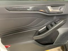 FOCUS IÇIN UYUMLU 2019+ PANEL KAPLAMA KALIN MODEL - KARBON (ABS)