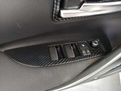 COROLLA 2019+ IÇIN UYUMLU KAPI KOLÇAK KAPLAMA - KARBON