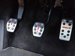 FOCUS IÇIN UYUMLU 2010-2019 PEDAL SETI KIRMIZI YAZILI MT