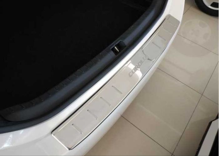 COROLLA 2013-2016  IÇIN UYUMLU  ARKA TAMPON ÜST KAPLAMA