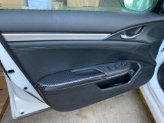 CIVIC FC5 2016-2020 IÇIN UYUMLU KAPI KOLÇAK ARKASI KAPLAMA KARBON