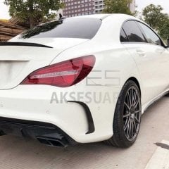 MERCEDES W117 CLA ARKA TAMPON BIÇAKLARI PIANO BLACK