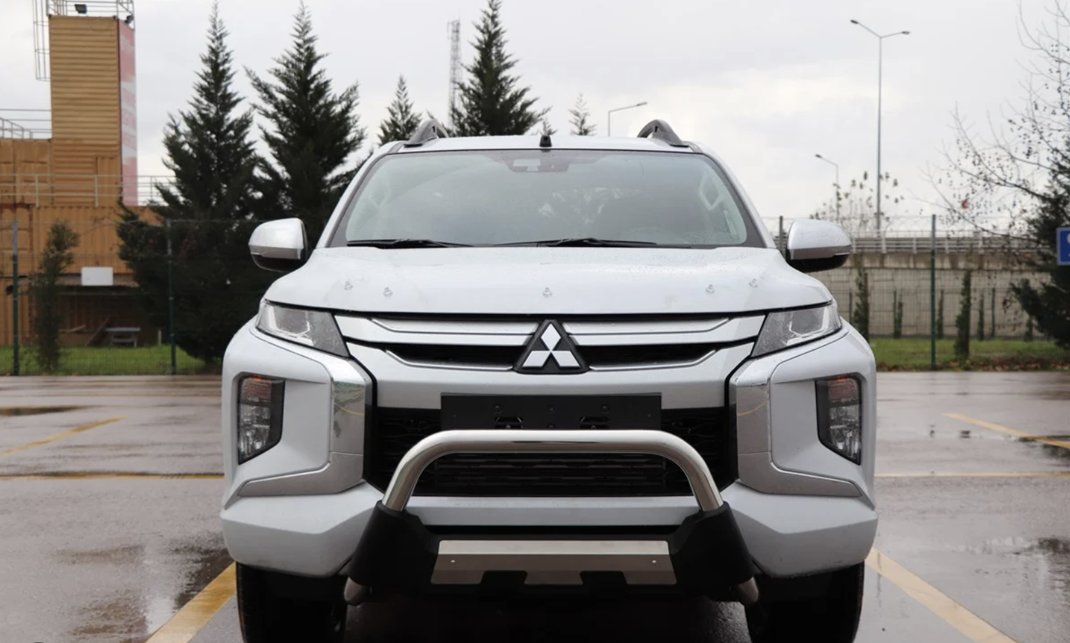 Mitsubishi L200 Ön Koruma