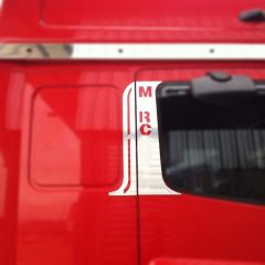 Mercedes Axor KAPI DİREĞİ KROMU