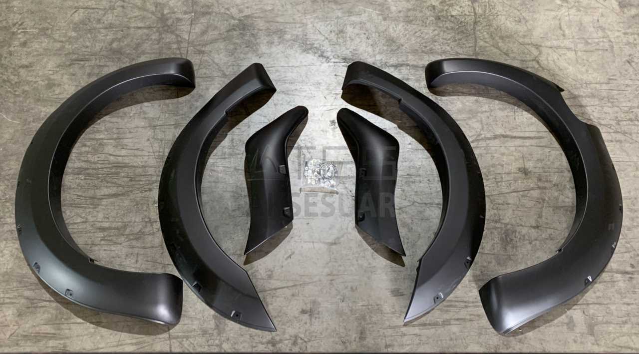 FORD RANGER T6 (2012-2015) ÇAMURLUK KABARTMA DODIK (PP ENJEKSIYON)