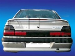 Renault R19 Sedan Işıklı Spoiler