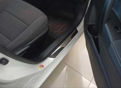 COROLLA 2013-2016  IÇIN UYUMLU KAPI ESIK NIKELAJI ISIKSIZ