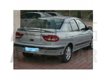 Renault Megane 1 Işıklı Spoiler