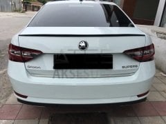 Skoda Yeni Superb Bagaj Spoiler Boyalı