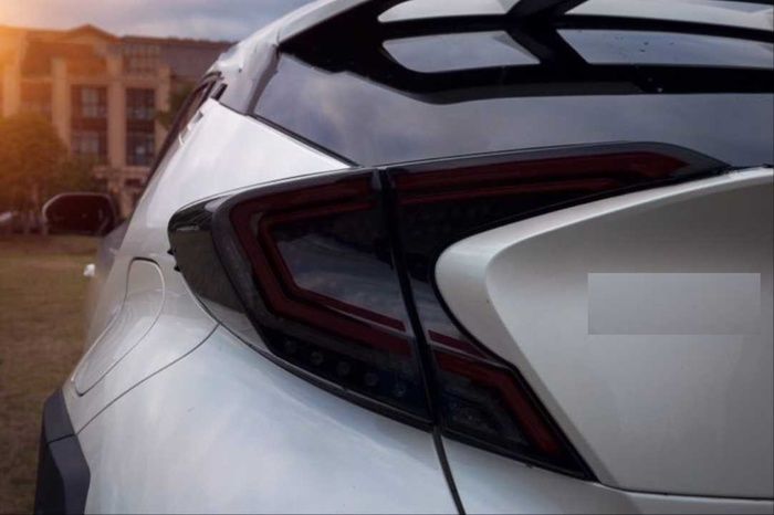 C-HR IÇIN UYUMLU LED STOP - SMOKE (2016-2019) (MAKYAJSIZ KASA IÇIN)