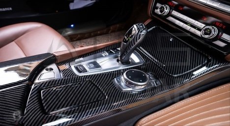 BMW 5 SERİSİ F10 VİTES KONSOL KAPLAMA SETİ - KARBON
