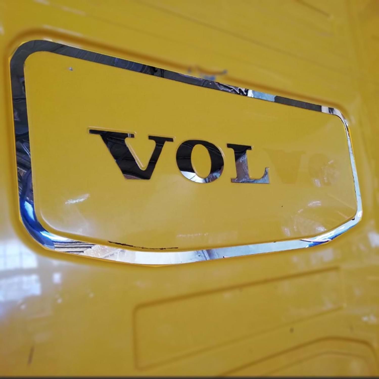 Volvo FH4 KABİN ARKASI ÇERÇEVE VOLVO YAZILI 2013-2020