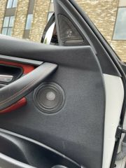 3 SERISI F30 IÇIN UYUMLU  HARMAN TWEETER VE TWEETER KAPAK SETI