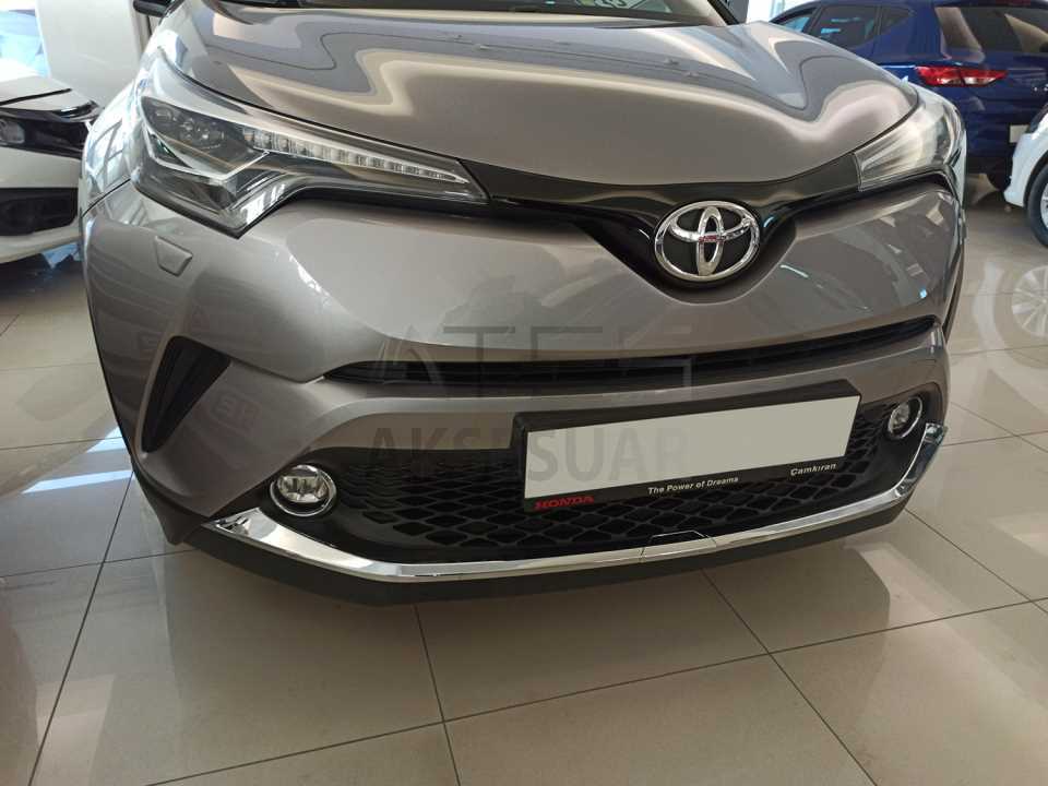 TOYOTA C-HR 2016-2019 ÖN FLAP KROM