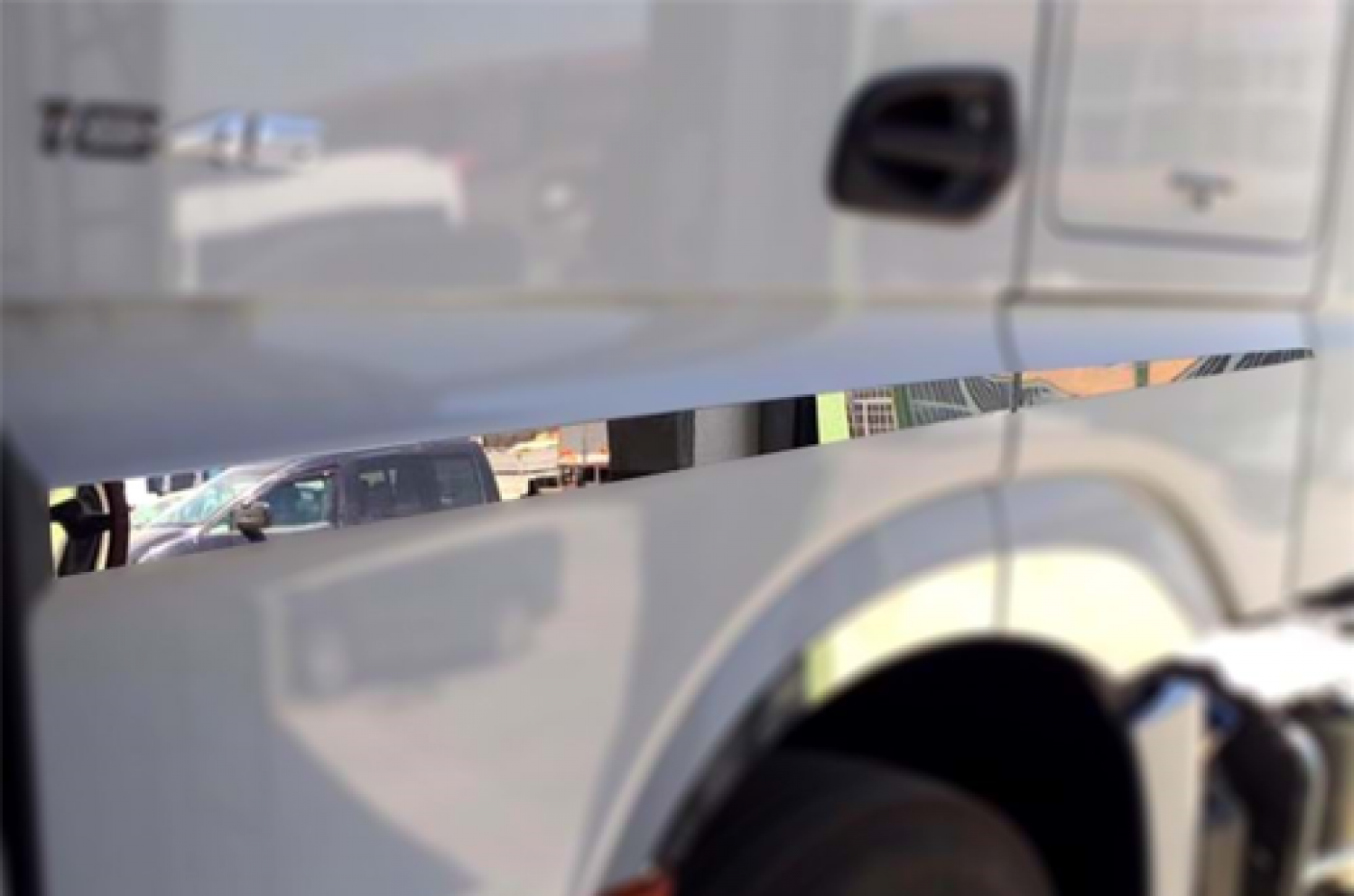 Mercedes Benz KAPI ALTI ÇITA KROMU