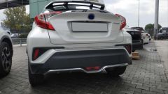 C-HR 2016-2019 IÇIN UYUMLU ARKA TAMPON ALT ÇITASI NIKELAJ