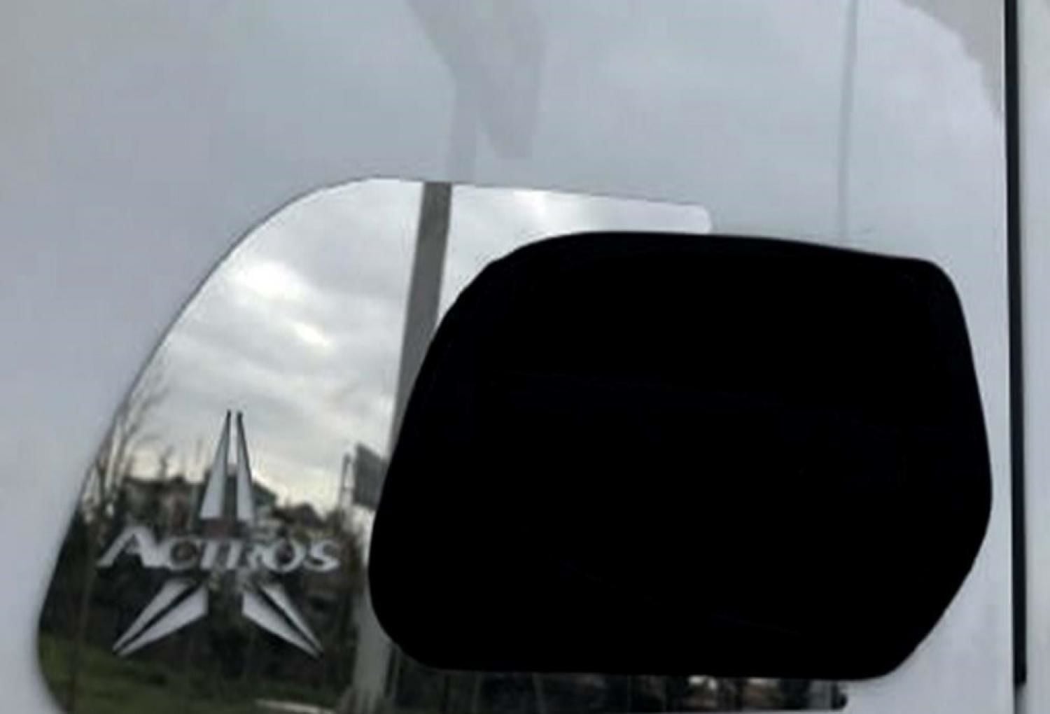 Mercedes Benz KAPI KOLU ETRAFI KROMU M2