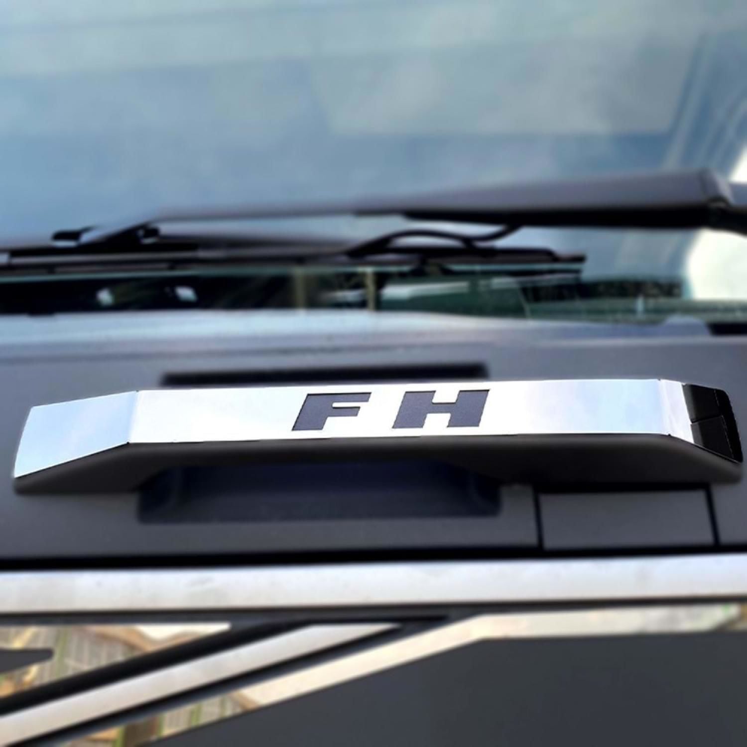 Volvo FH4 PANJUR ÜSTÜ TUTAMAÇ KROMU 2021