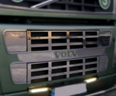 Volvo FH3 PANJUR ALTI PARÇA KROMU