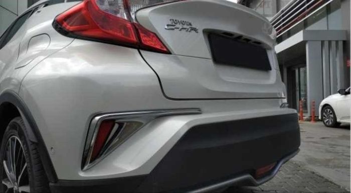 C-HR 2016-2019 IÇIN UYUMLU ARKA SIS KAPLAMASI NIKELAJ