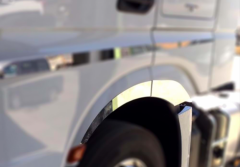 Mercedes Benz ÇAMURLUK ETRAFI KROMU