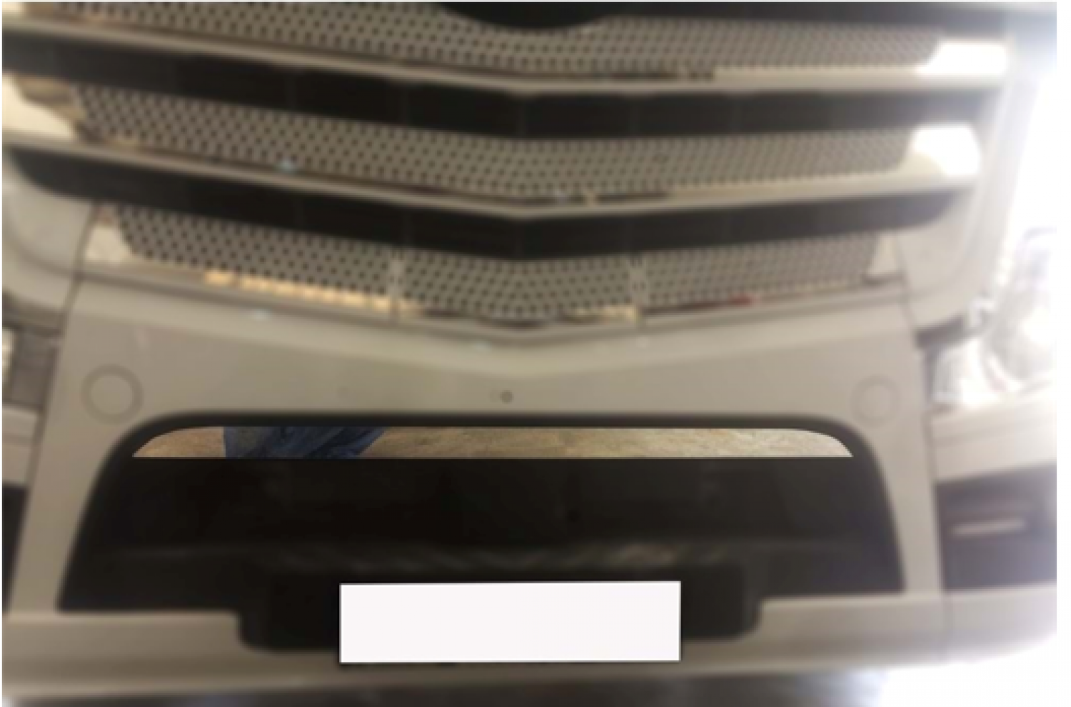 Mercedes Benz PLAKA ÜSTÜ ÇITA KROMU