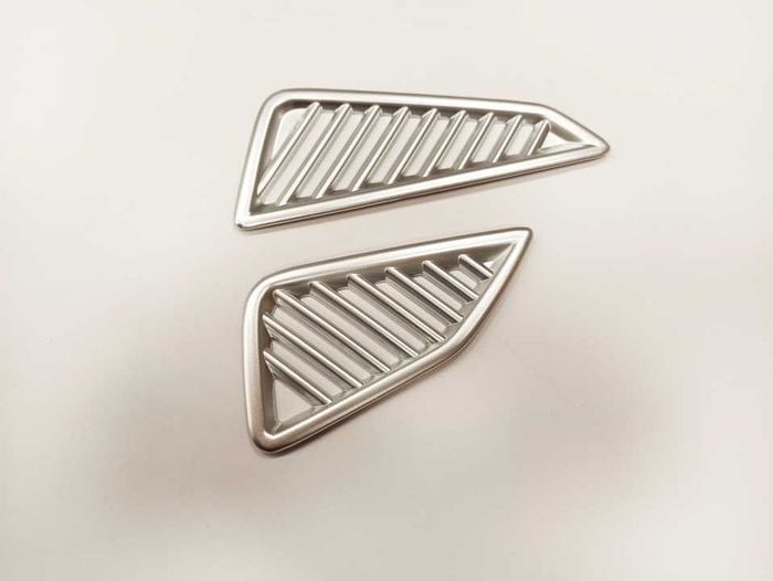 COROLLA 2019+ IÇIN UYUMLU ÖN MENFEZ KAPLAMA SILVER