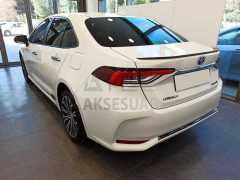 TOYOTA COROLLA 2019+ ARKA TAMPON ALT ÇITASI PIANO BLACK