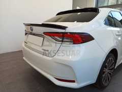 TOYOTA COROLLA 2019+ CAM ÜSTÜ SPOILER (PIANO BLACK)