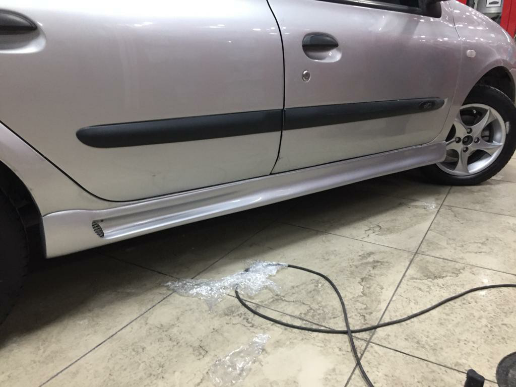 Renault Clio 2 Sedan Kanallı Marşpiyel