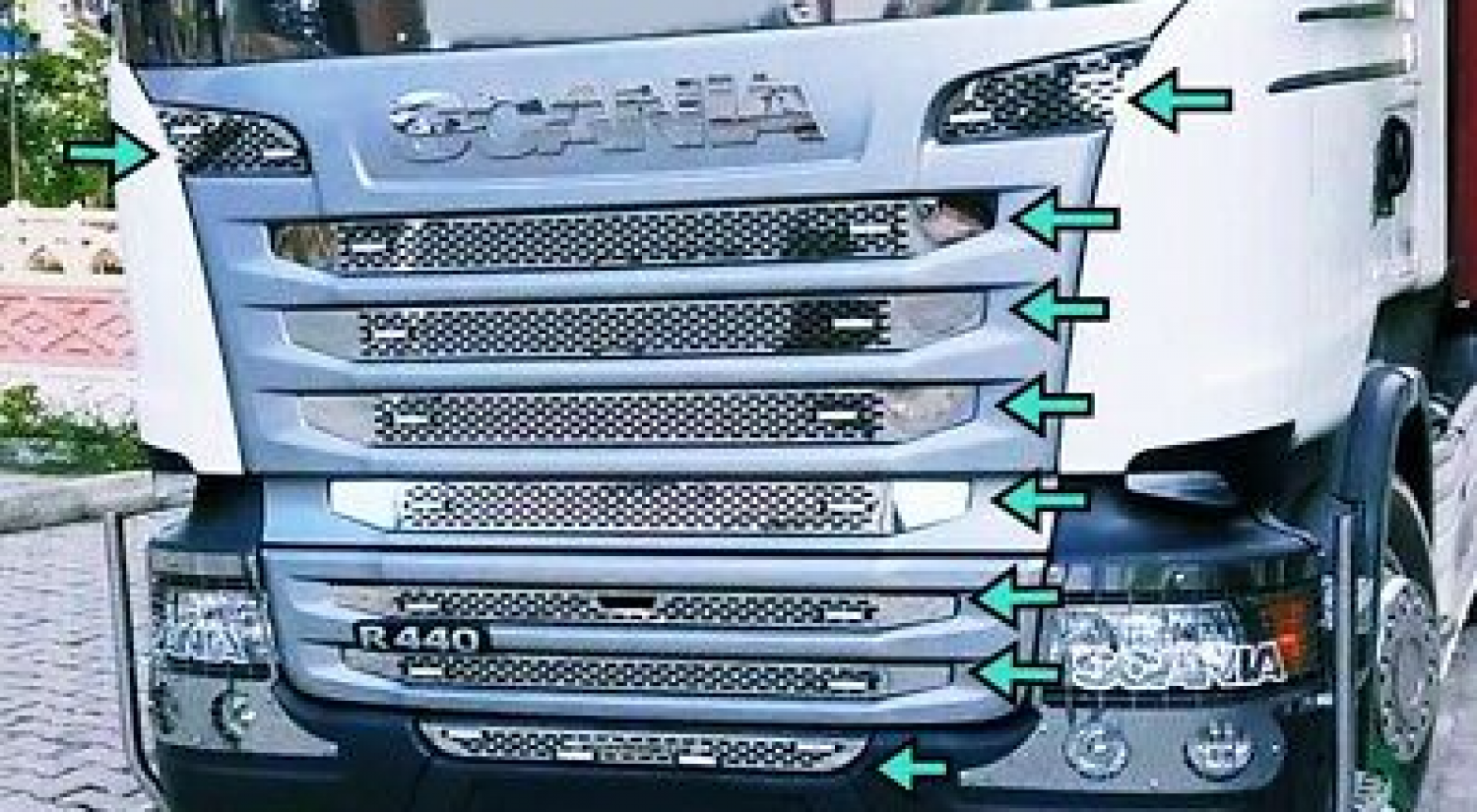 Scania R500 DAR DELİKLİ ÖN PANJUR KROMU SENSÖRSÜZ 2010-2013