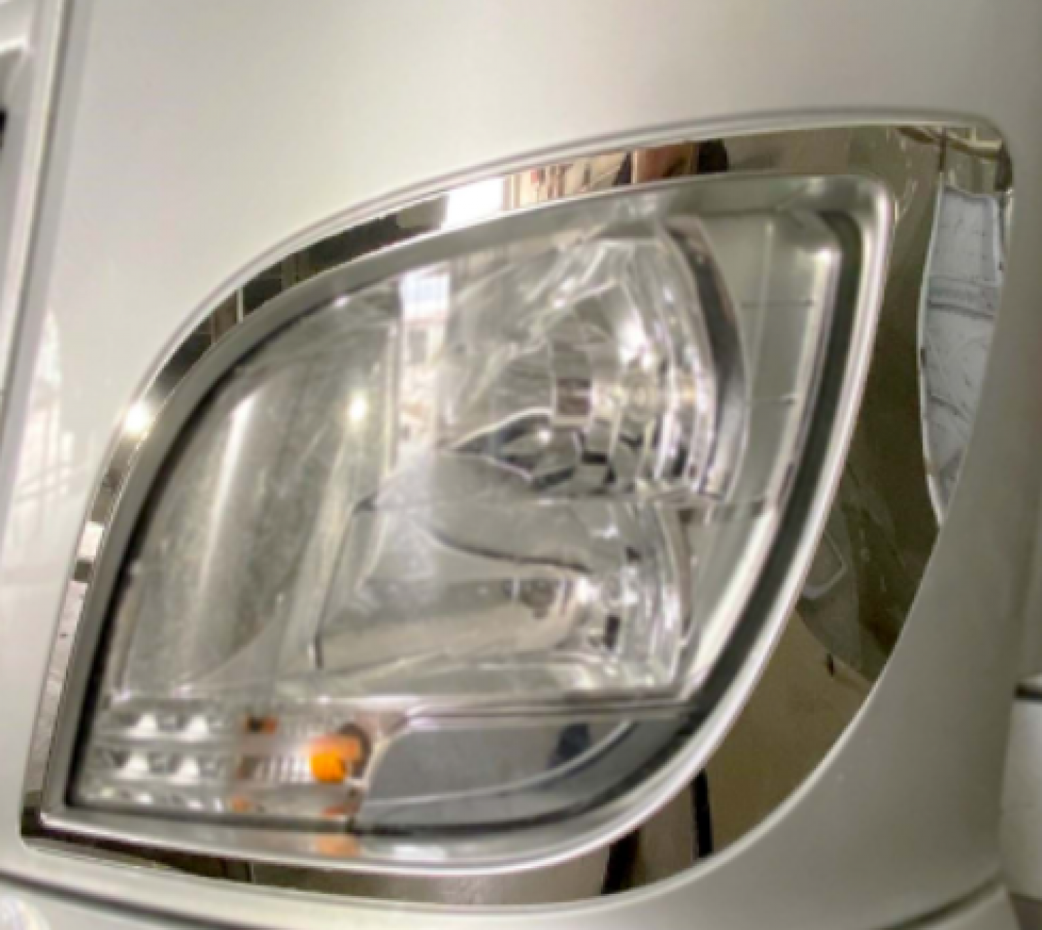 DAF EURO 6 FAR ETRAFI KROMU