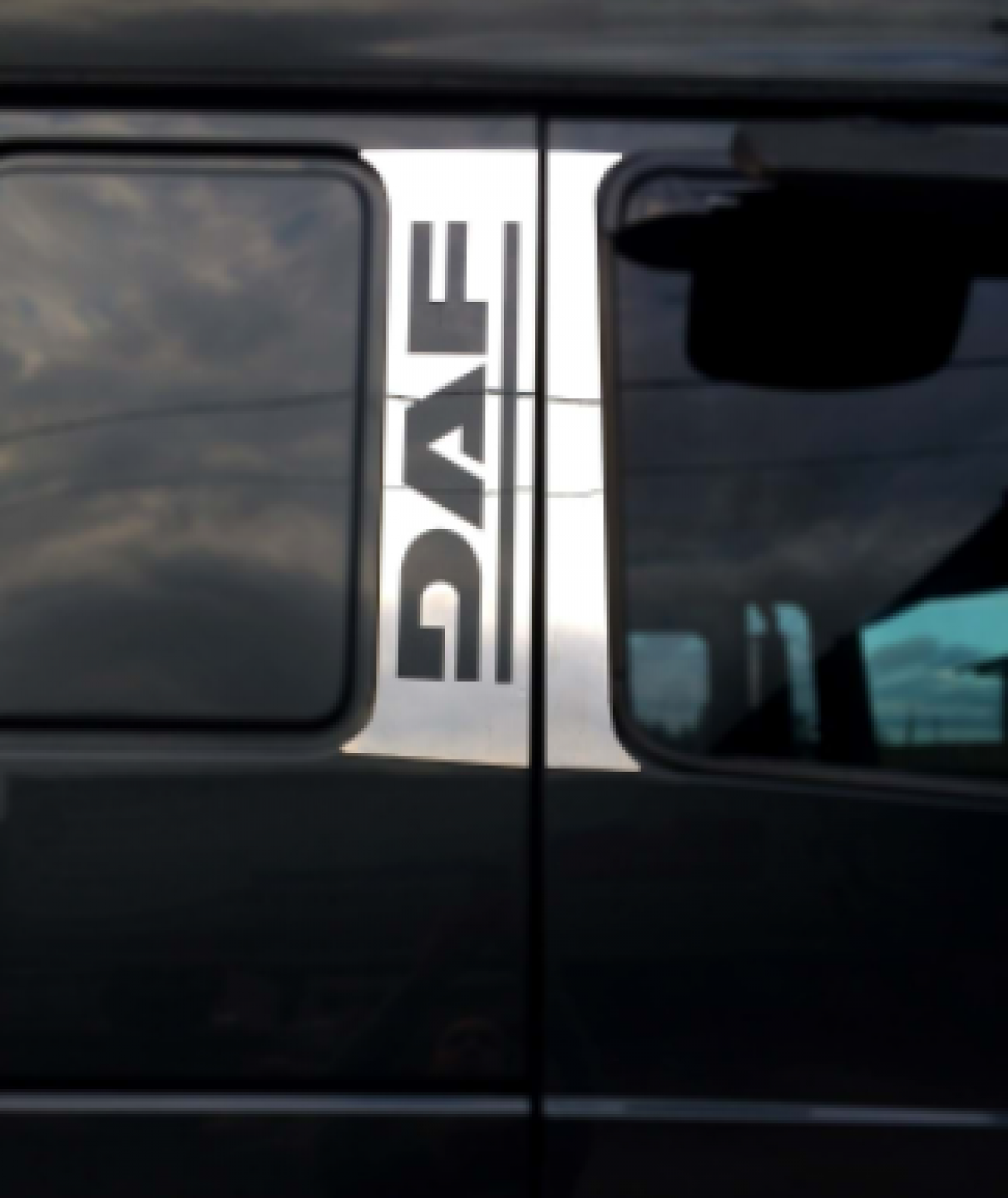 DAF EURO 6 KAPI DİREĞİ KROMU