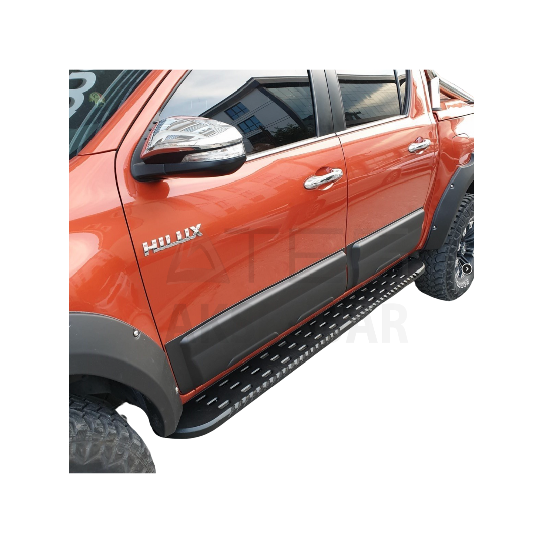 Toyota Hilux  Metal Yan Basamak Slotlu