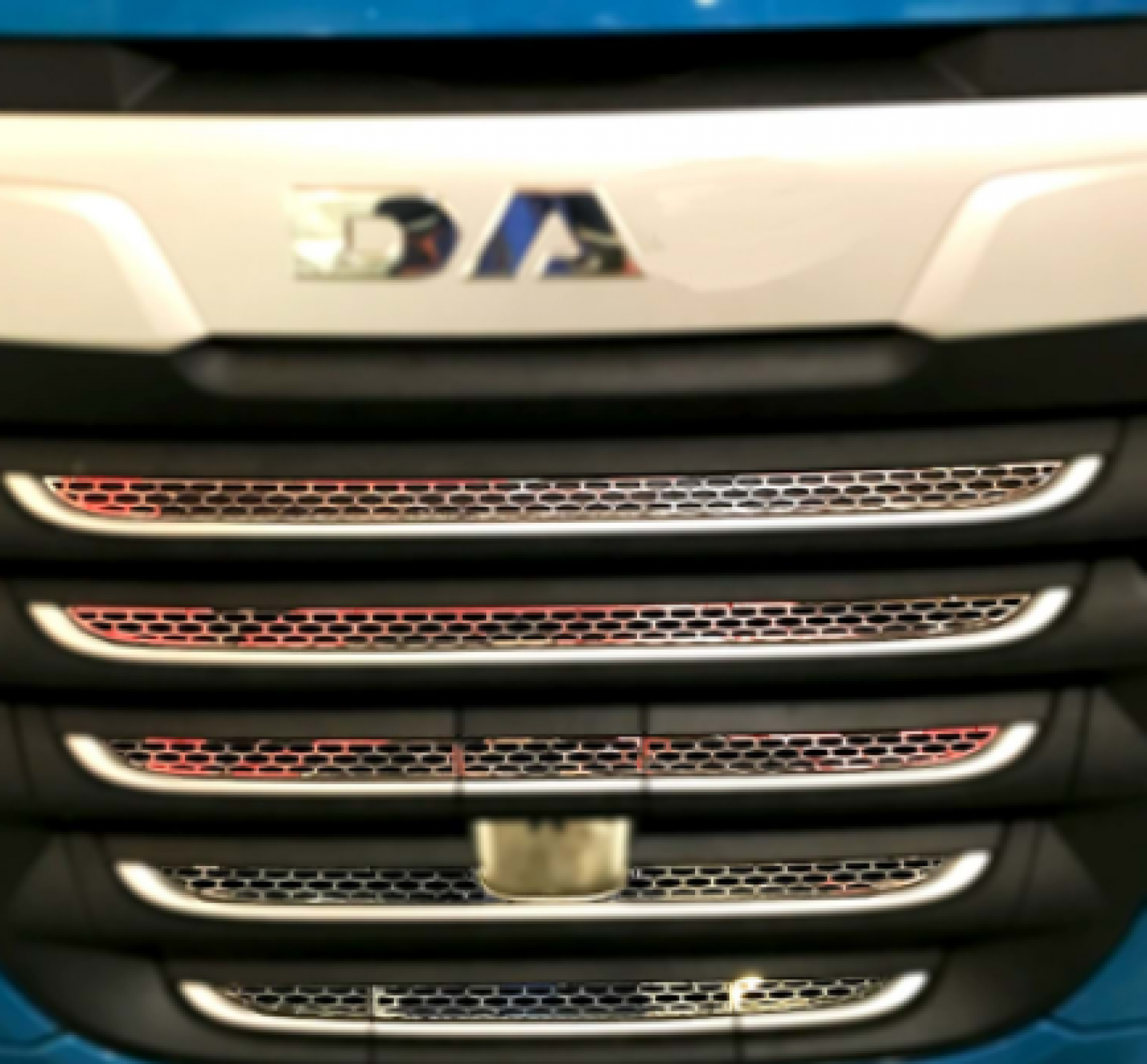 DAF EURO 6 DELİKLİ PANJUR KROMU