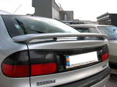 Renault Laguna 1 Spoiler
