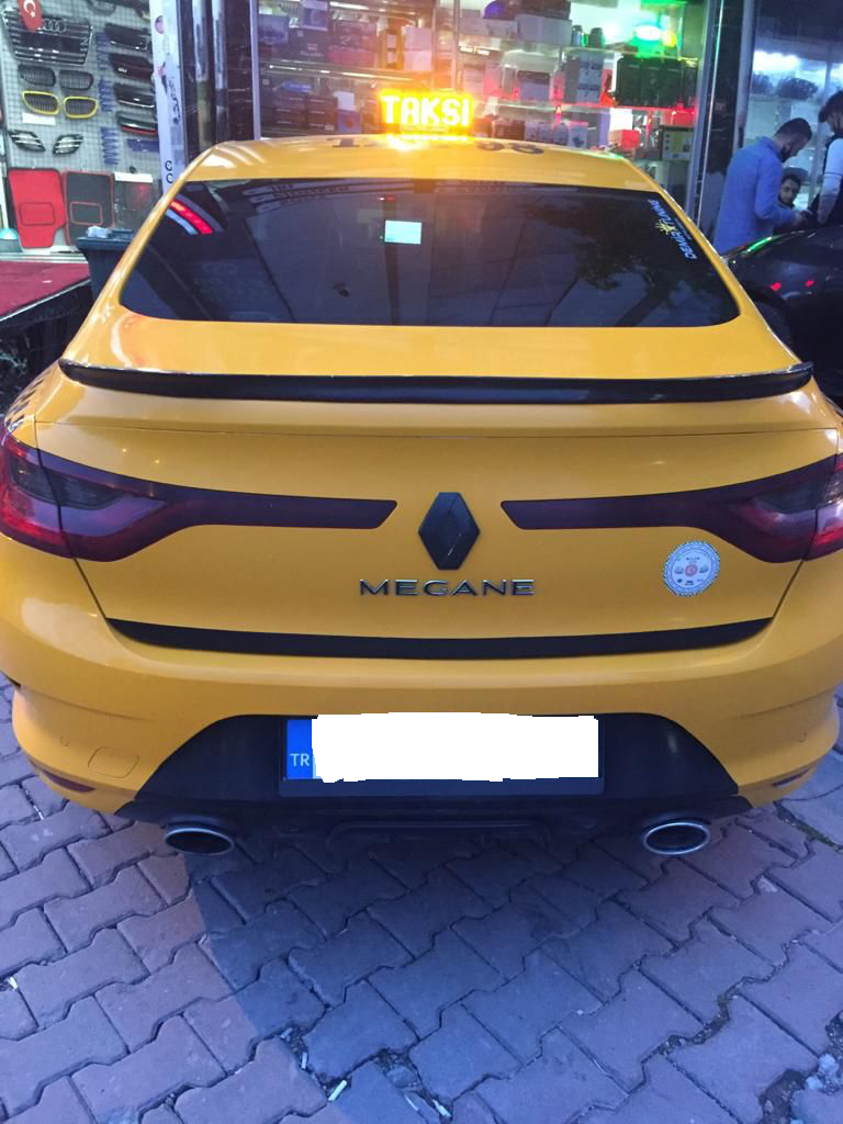 Renault Megane 4 Yarasa Kanat Spoiler