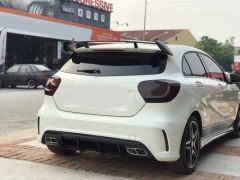 W176 16-18  A45 DIFÜZÖR  & EGZOZ SETI  (PARLAK SIYAH) - SILVER EGZOZ ILE (AMG PAKET İÇİN )