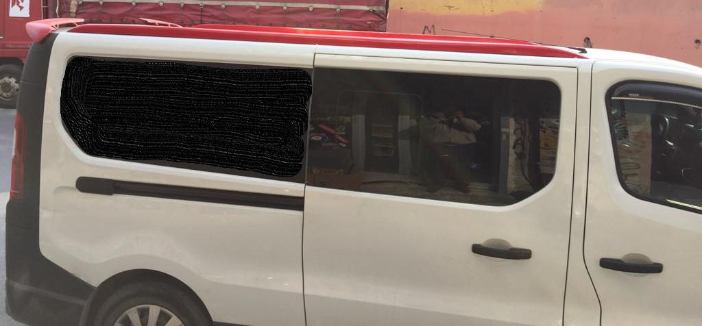 Renault Trafic Eski Kasa Anatomik Spoiler