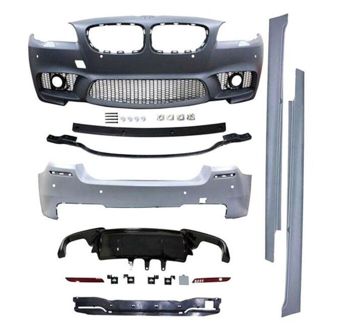 5 SERISI F10 M5 GÖRÜNÜM BODY KIT (2010-2017) SIS YUVALI