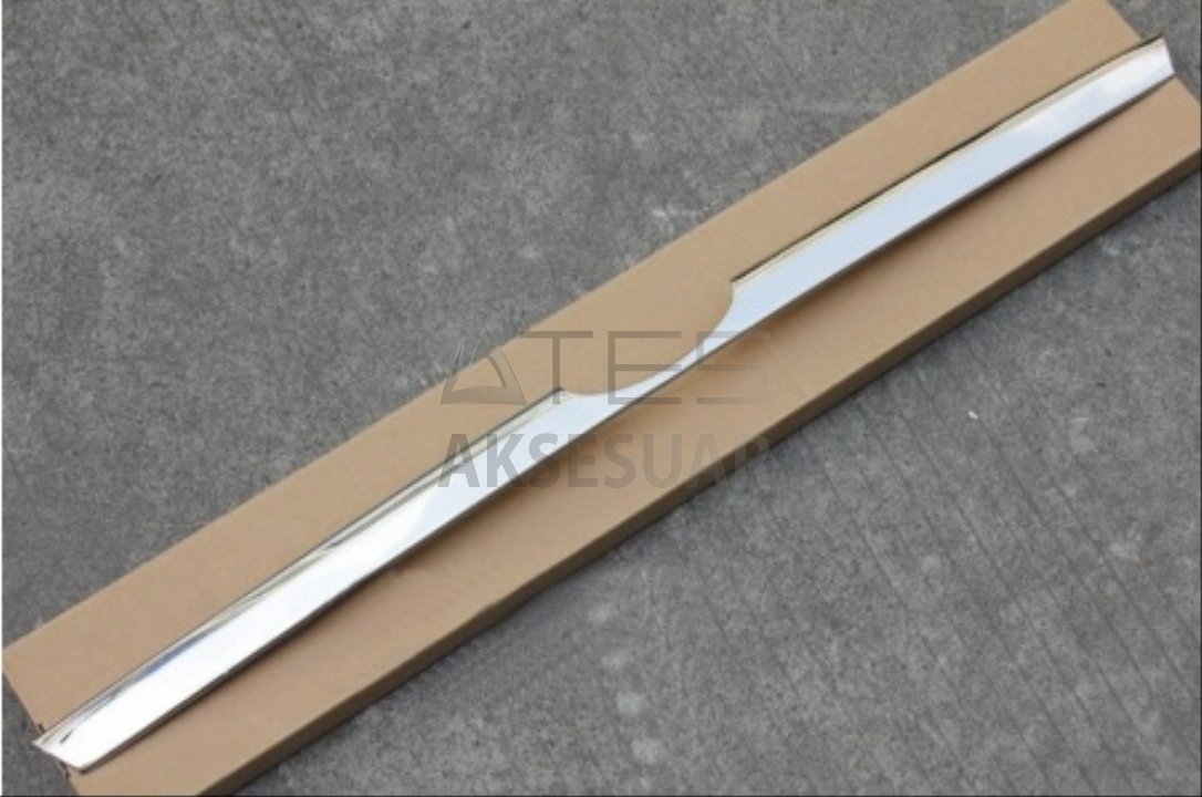 FORD FIESTA ARKA BAGAJ ÇITASI HATCHBACK